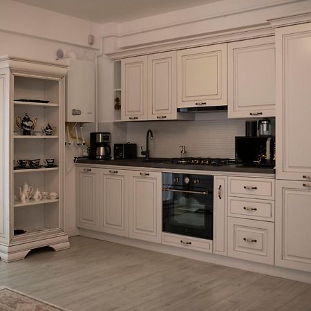 Casuta Din Copou Apartment Iasi Ngoại thất bức ảnh