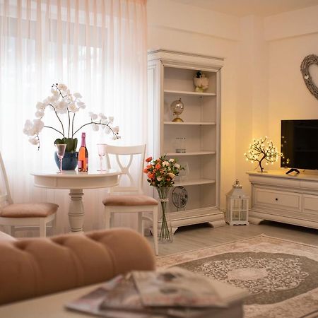 Casuta Din Copou Apartment Iasi Ngoại thất bức ảnh