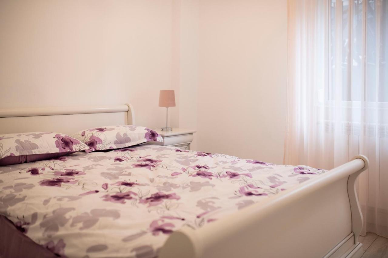 Casuta Din Copou Apartment Iasi Ngoại thất bức ảnh