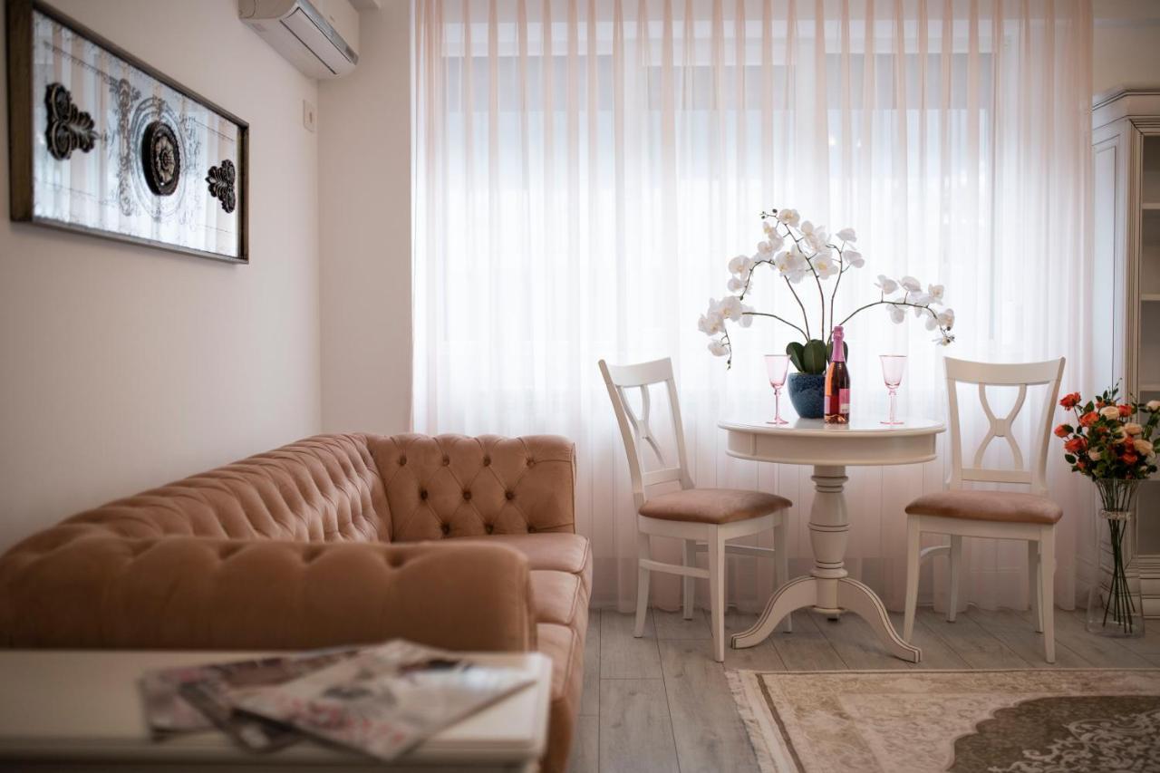 Casuta Din Copou Apartment Iasi Ngoại thất bức ảnh