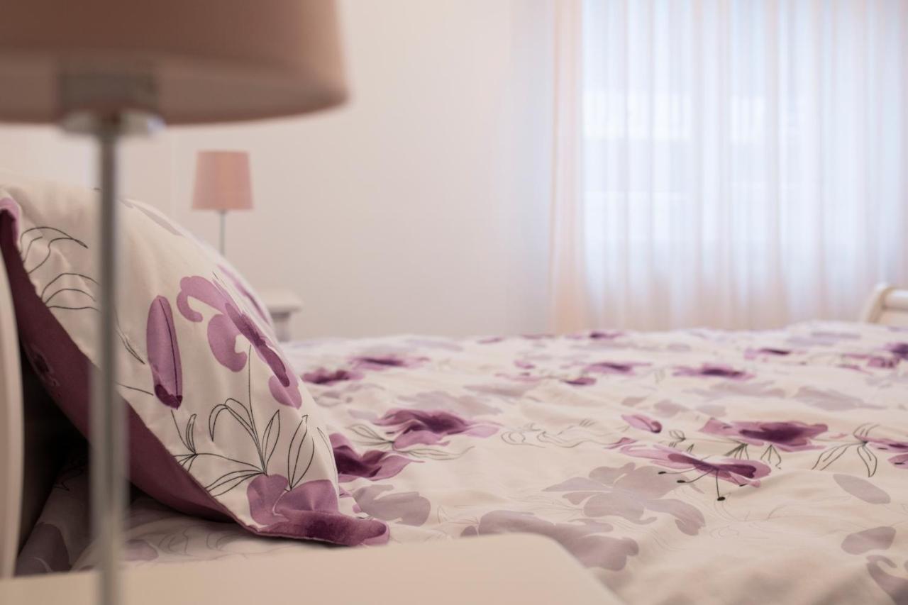 Casuta Din Copou Apartment Iasi Ngoại thất bức ảnh